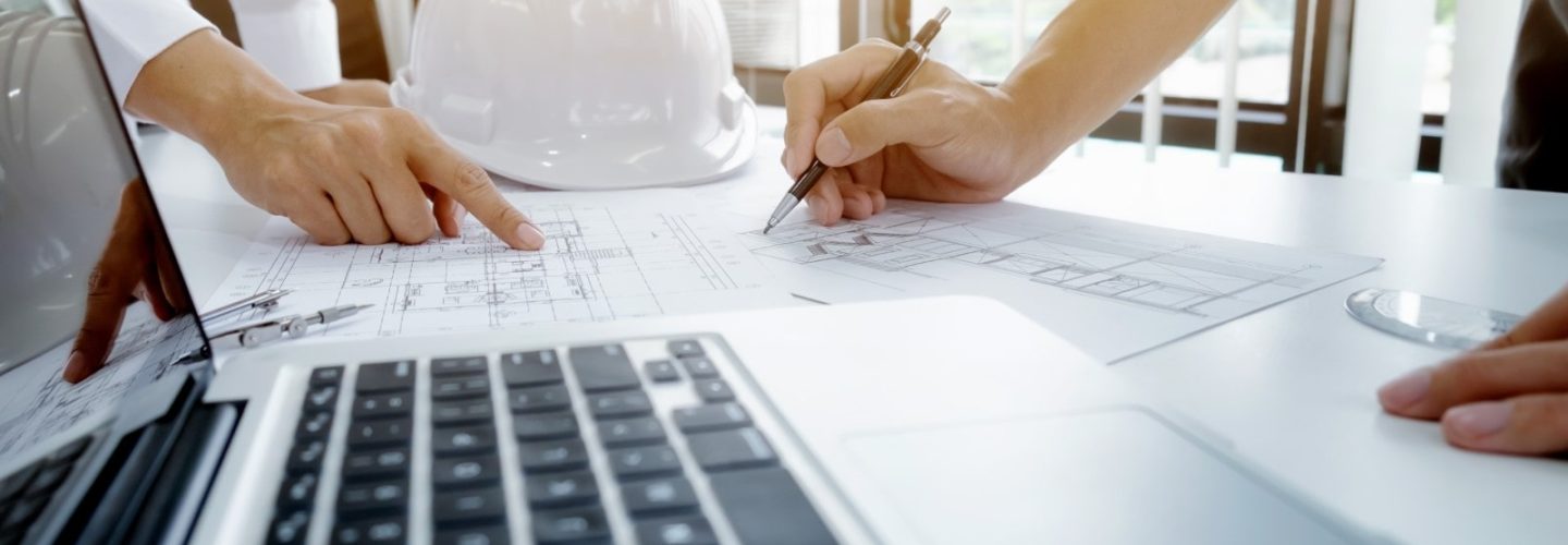 engineer-meeting-architectural-project-working-with-partner (1) (Custom)-min